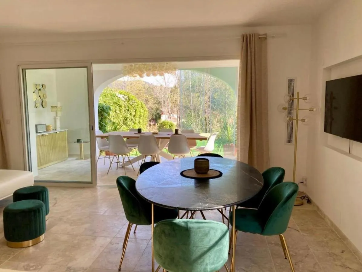 Villa Les Chenes Les Restanques Du Golfe De St Tropez Grimaud 0*,  France